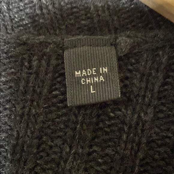 Women's Guess Faux Fur and Knit Zip-Up Sweater Large - Picture 7 of 8